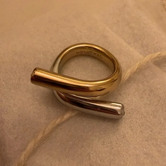 DEMARSON
Ana Two-tone Ring in 12kt Gold-plated Brass - Picture 5 of 10